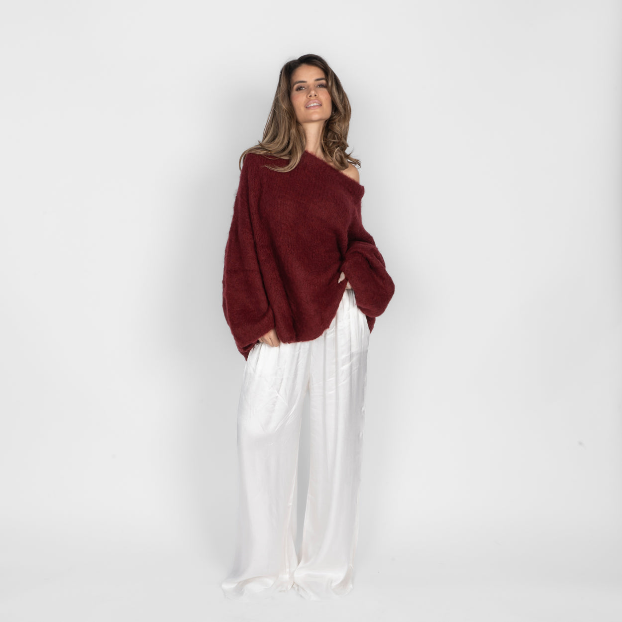 Ultra-Soft Off-Shoulder Strick