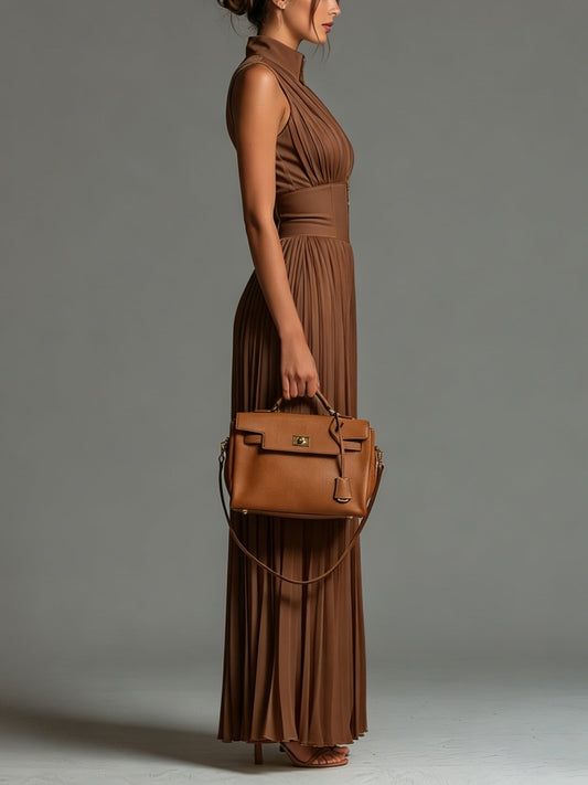 ZsĂłfia Jumpsuit | Tuta aus plissiertem Chiffon in Karamellfarbe