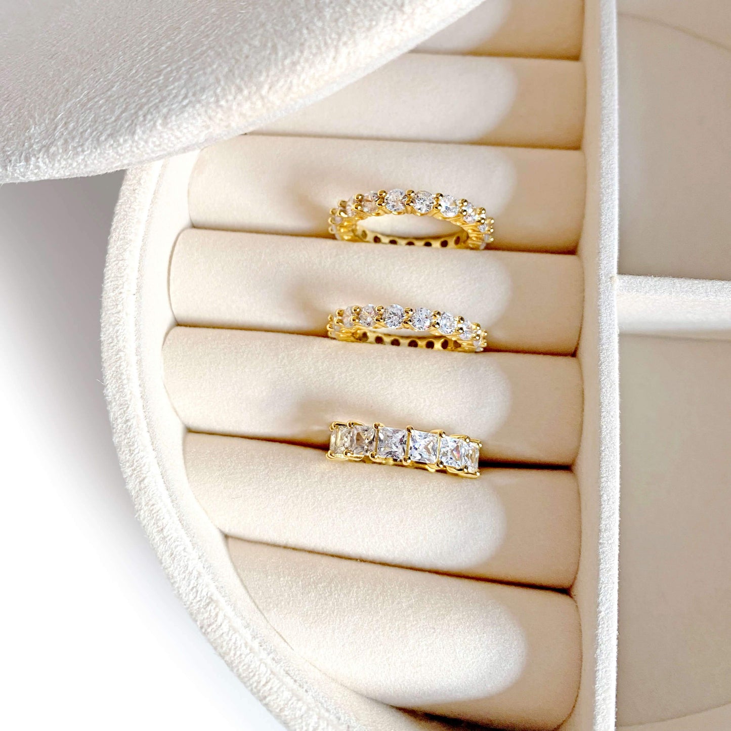 Alia Ring