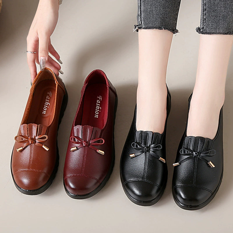 Damen Slipper aus weichem Leder – Zeitlos elegant & bequem