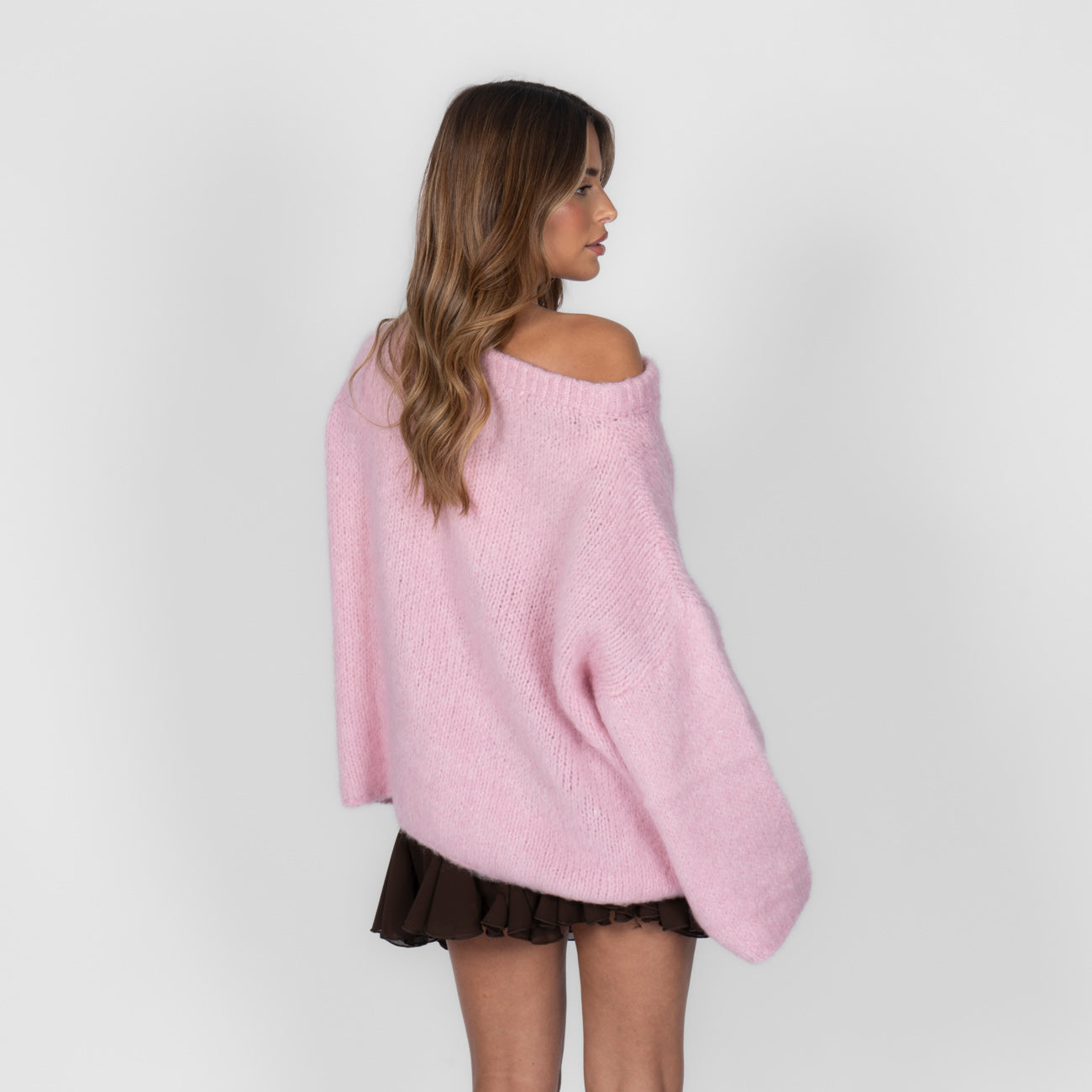 Ultra-Soft Off-Shoulder Strick