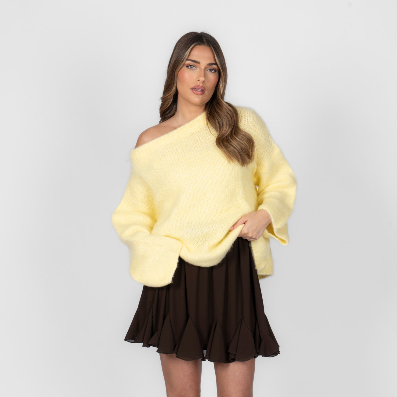 Ultra-Soft Off-Shoulder Strick