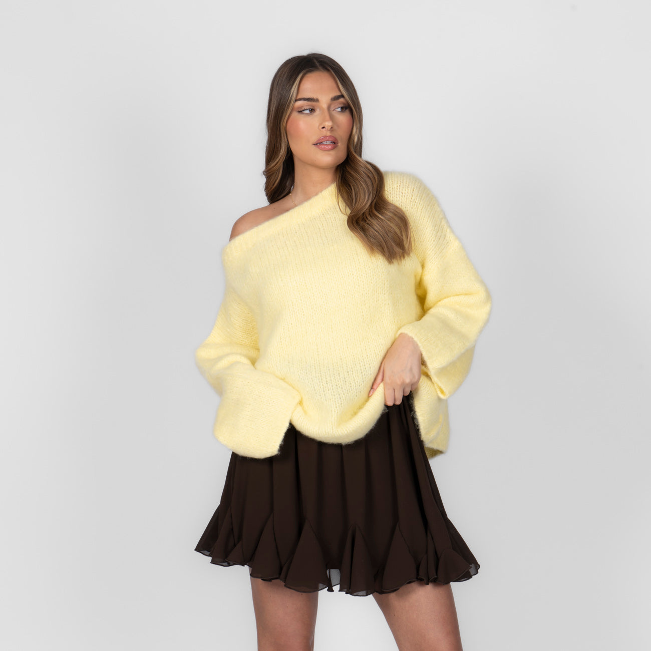 Ultra-Soft Off-Shoulder Strick