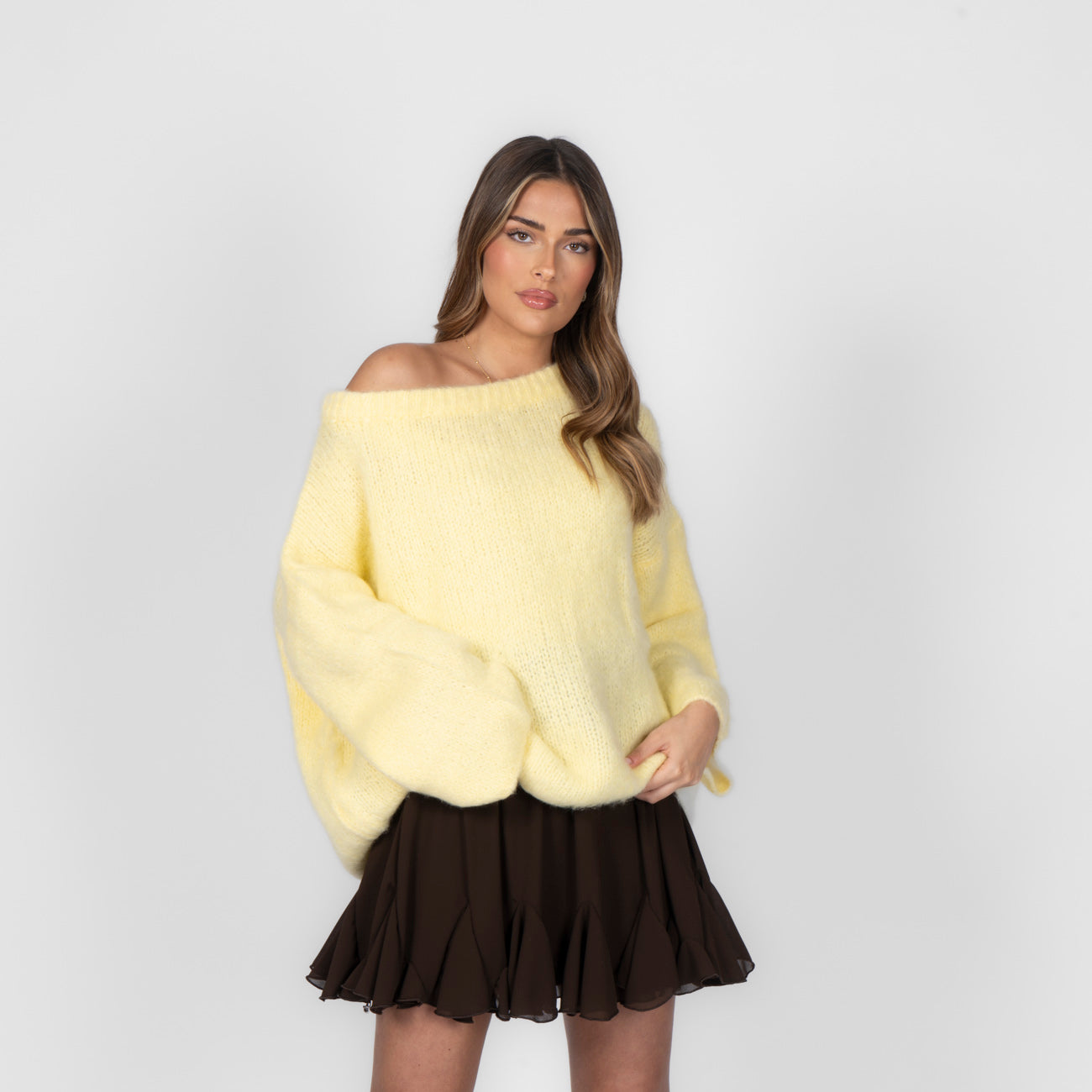Ultra-Soft Off-Shoulder Strick