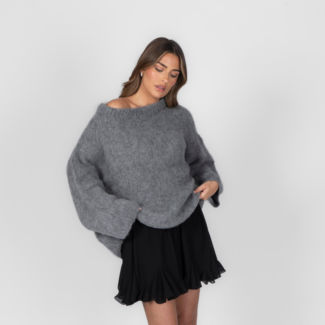 Ultra-Soft Off-Shoulder Strick