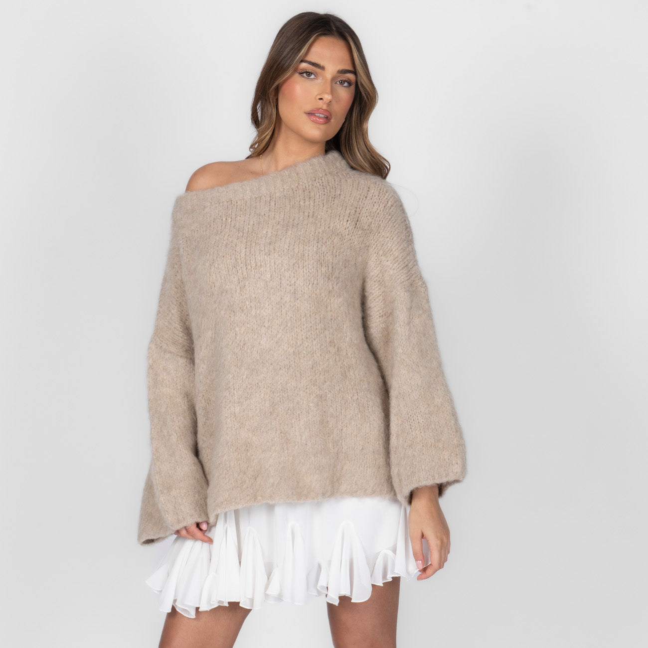 Ultra-Soft Off-Shoulder Strick