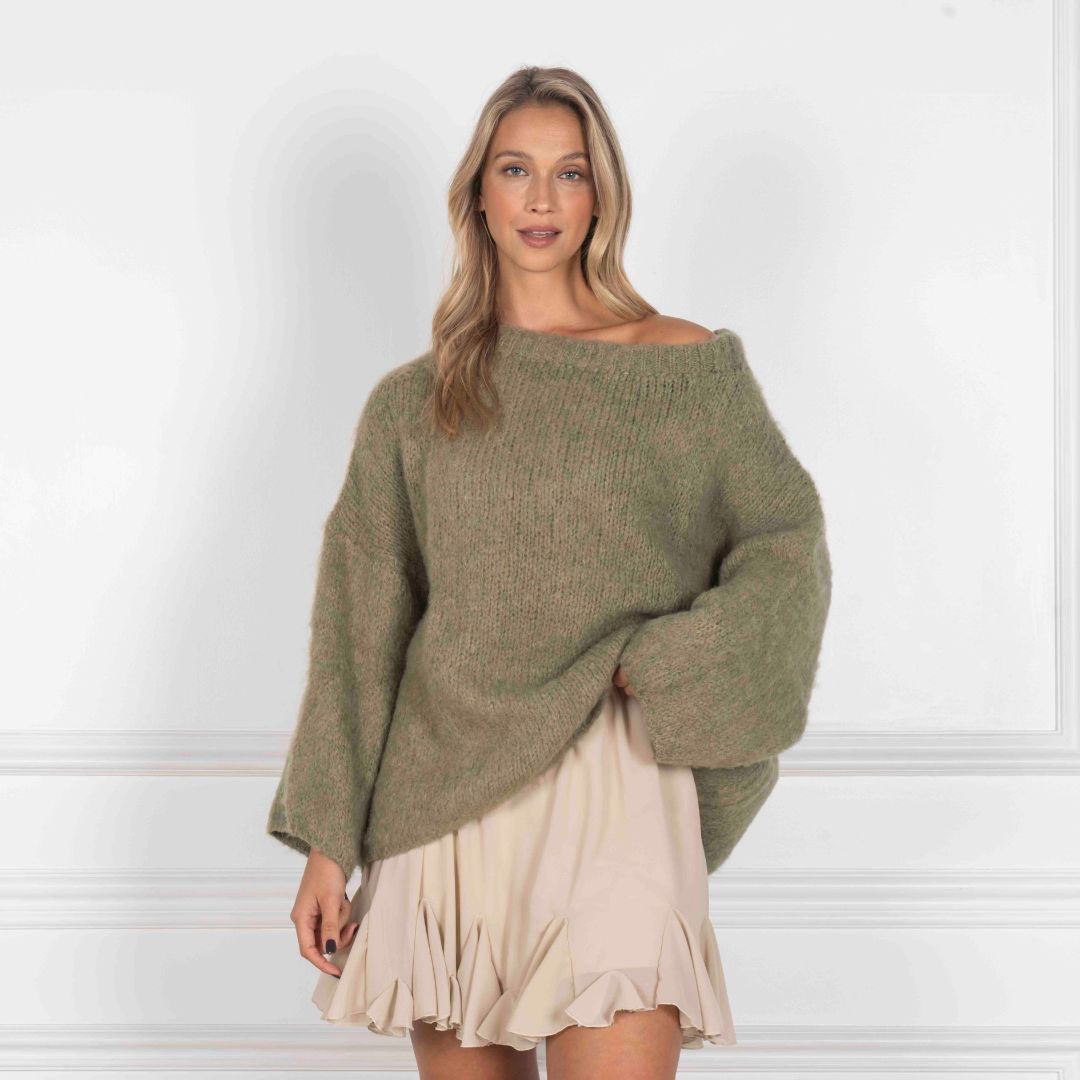Ultra-Soft Off-Shoulder Strick