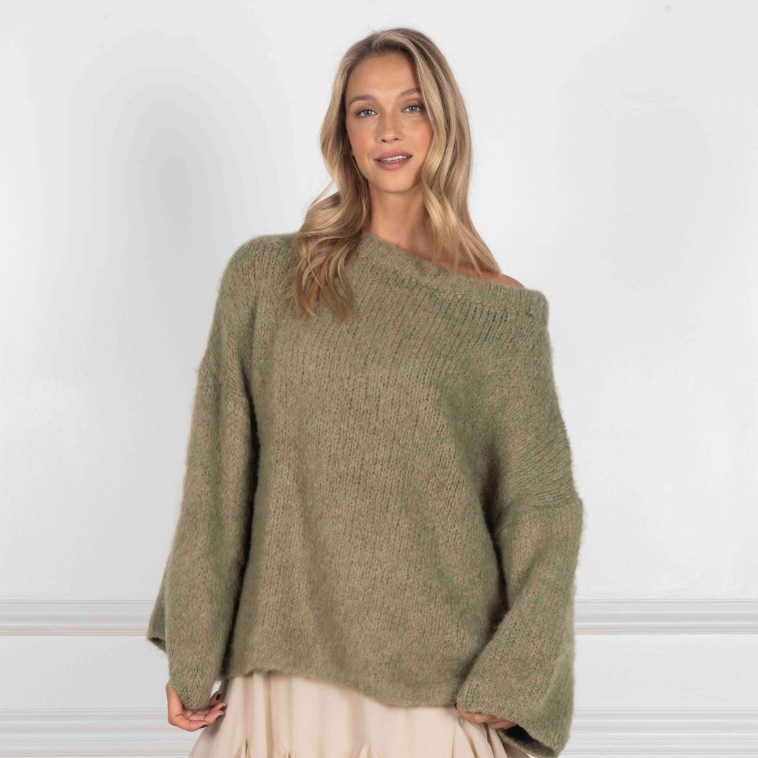 Ultra-Soft Off-Shoulder Strick