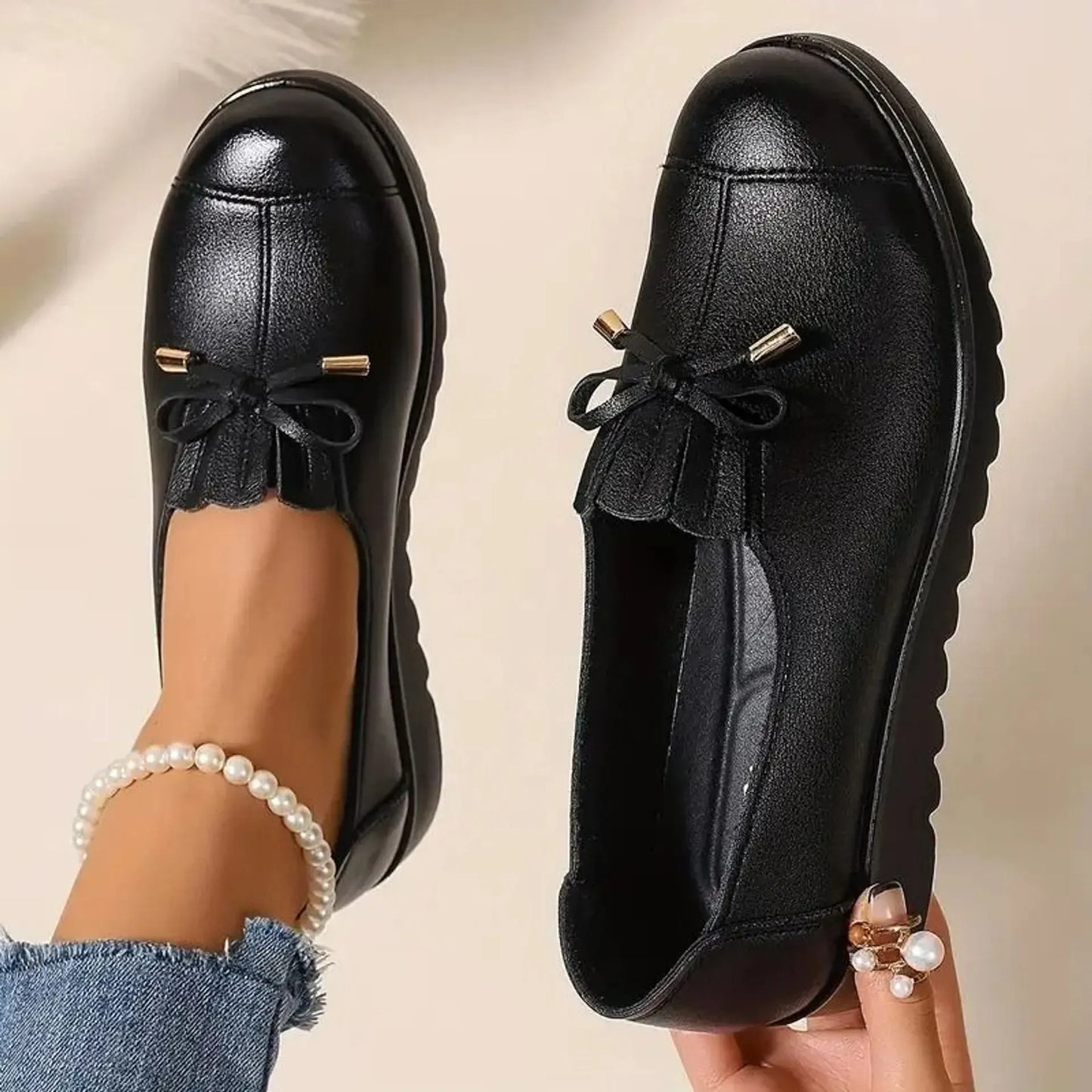 Damen Slipper aus weichem Leder – Zeitlos elegant & bequem