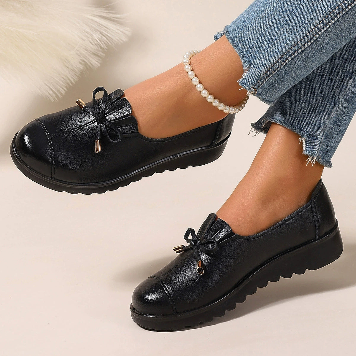 Damen Slipper aus weichem Leder – Zeitlos elegant & bequem