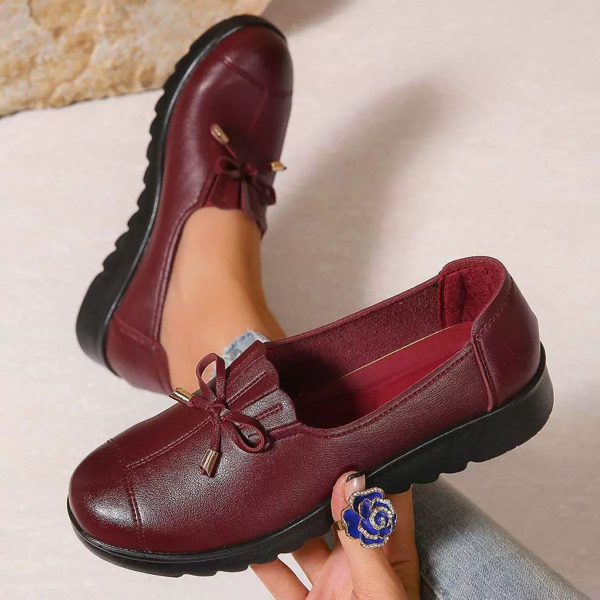 Damen Slipper aus weichem Leder – Zeitlos elegant & bequem