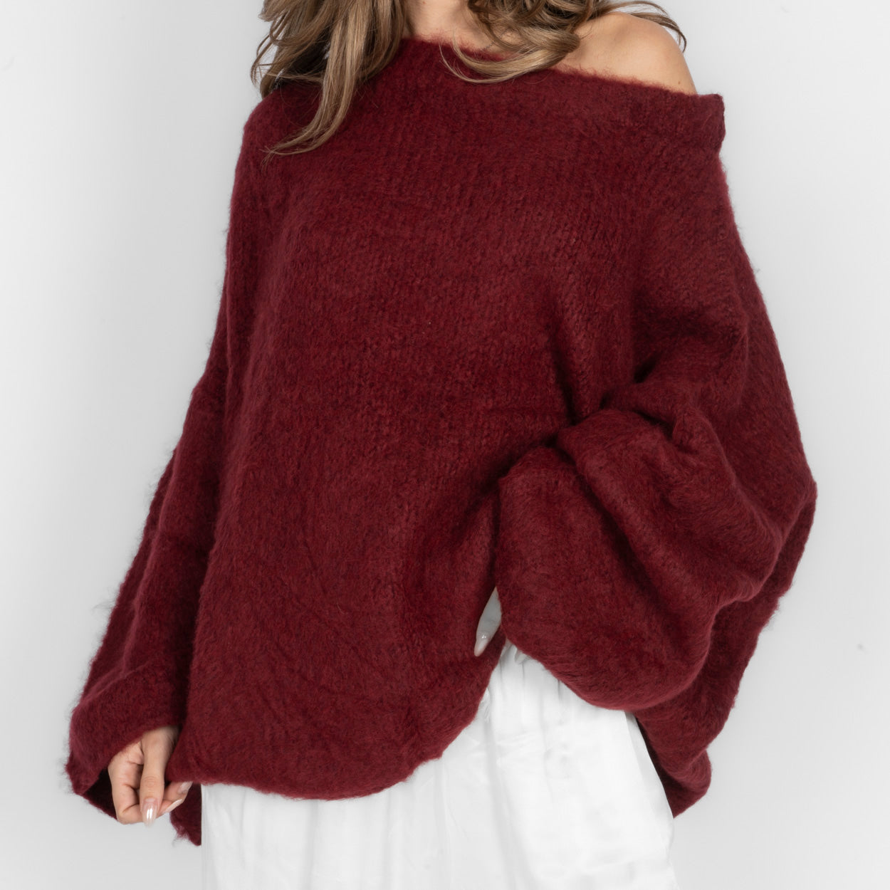 Ultra-Soft Off-Shoulder Strick