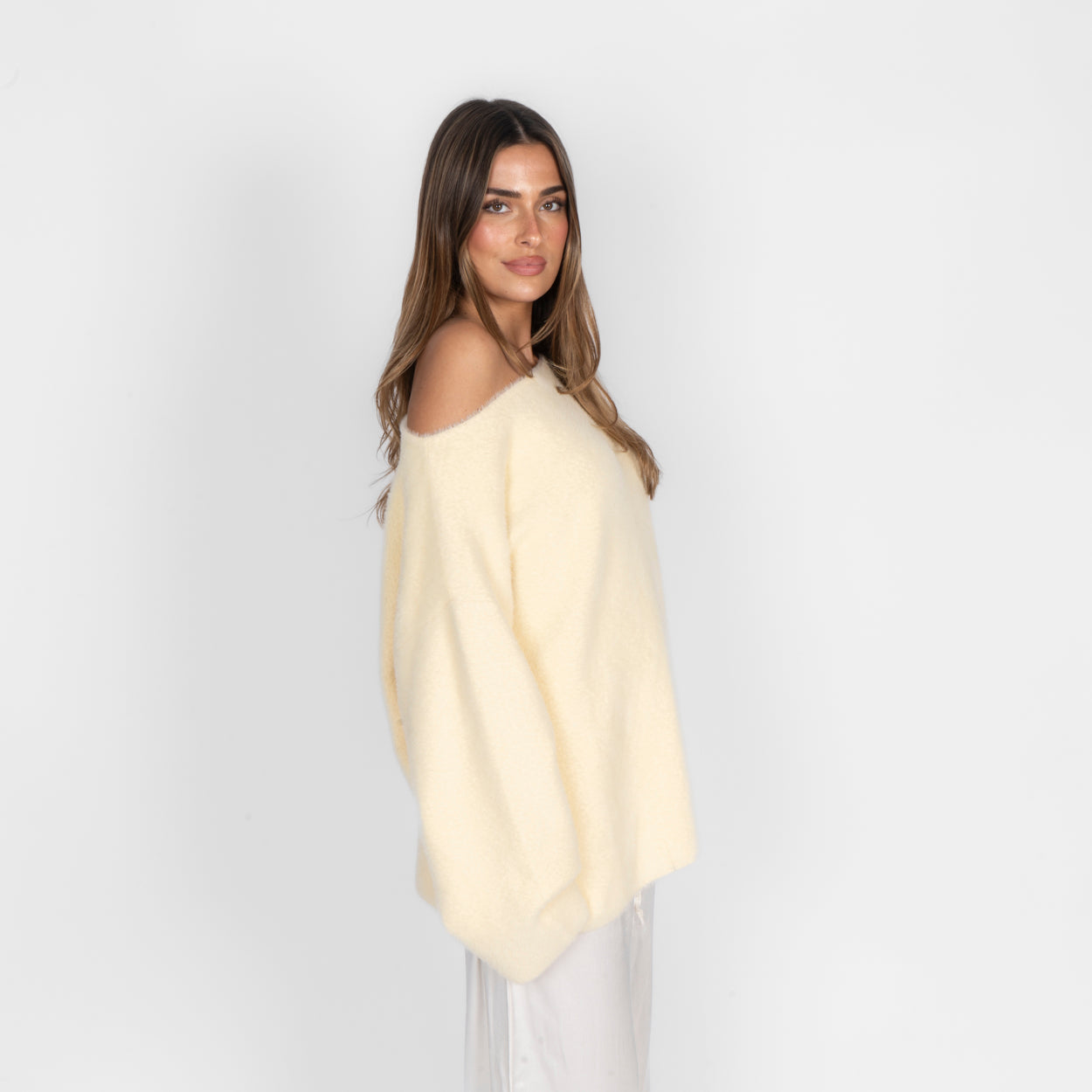 Ultra-weicher Everyday Off-Shoulder Pullover