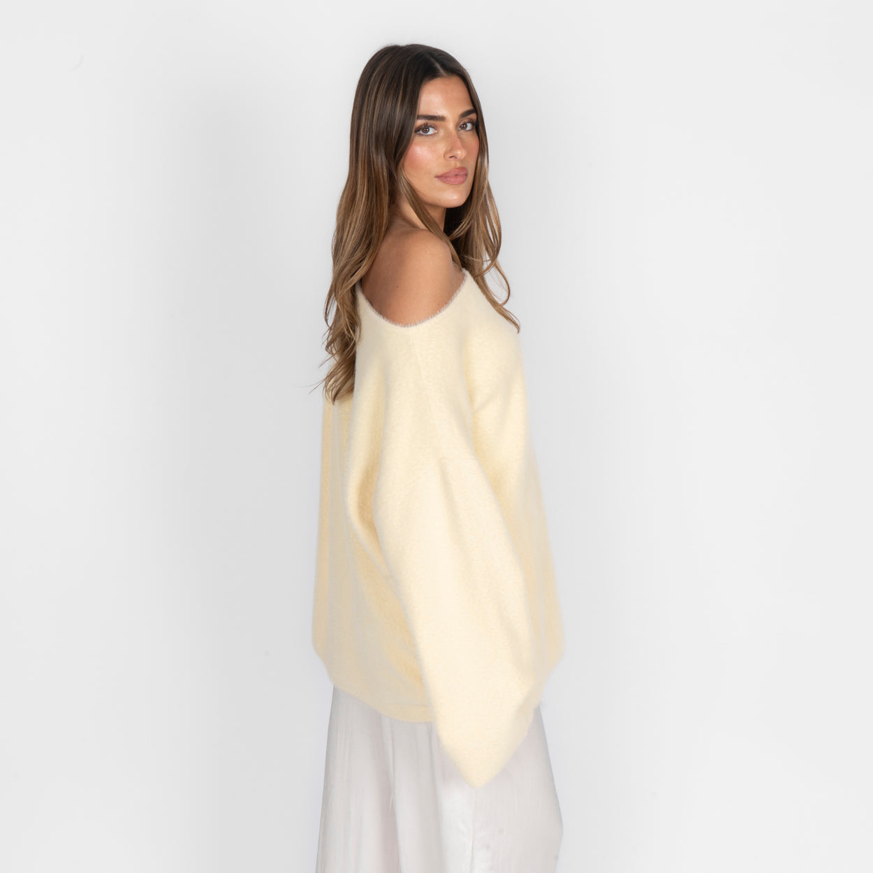Ultra-weicher Everyday Off-Shoulder Pullover