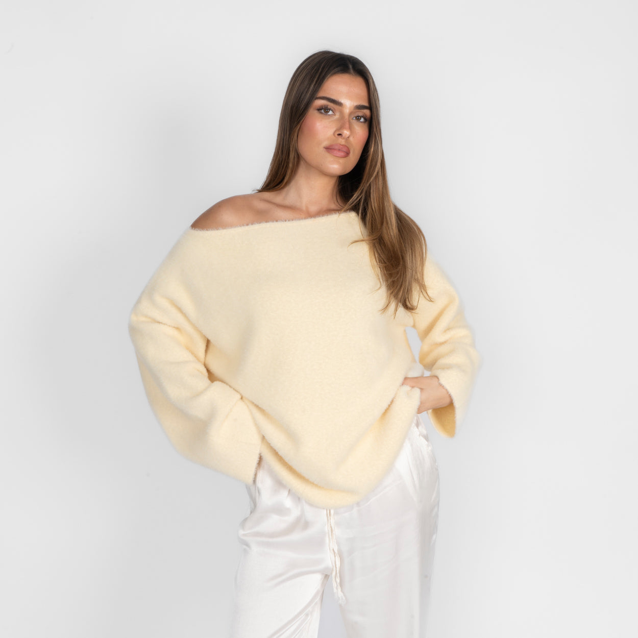 Ultra-weicher Everyday Off-Shoulder Pullover