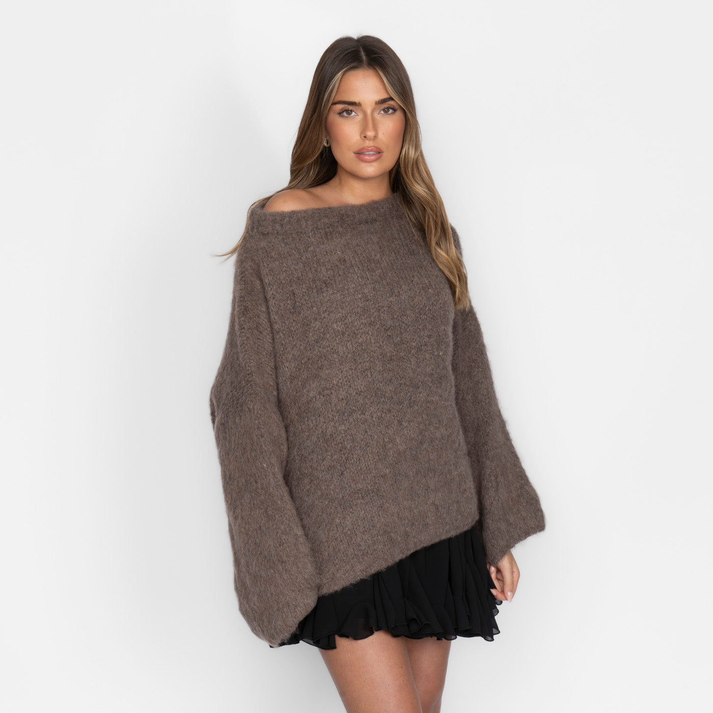 Ultra-Soft Off-Shoulder Strick