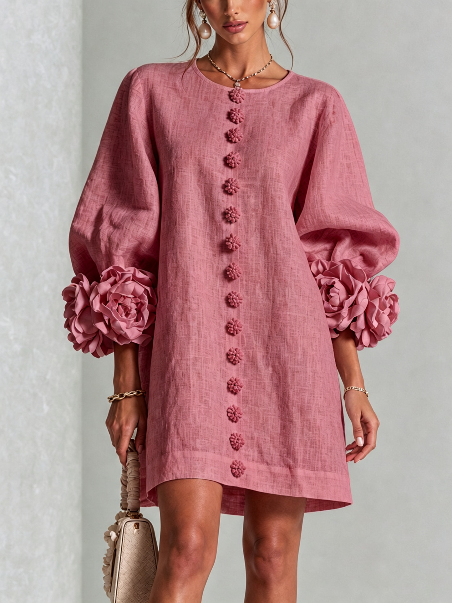 Vintage-Rosen-Blumenkleid mit auffälligen Blumenmanschetten